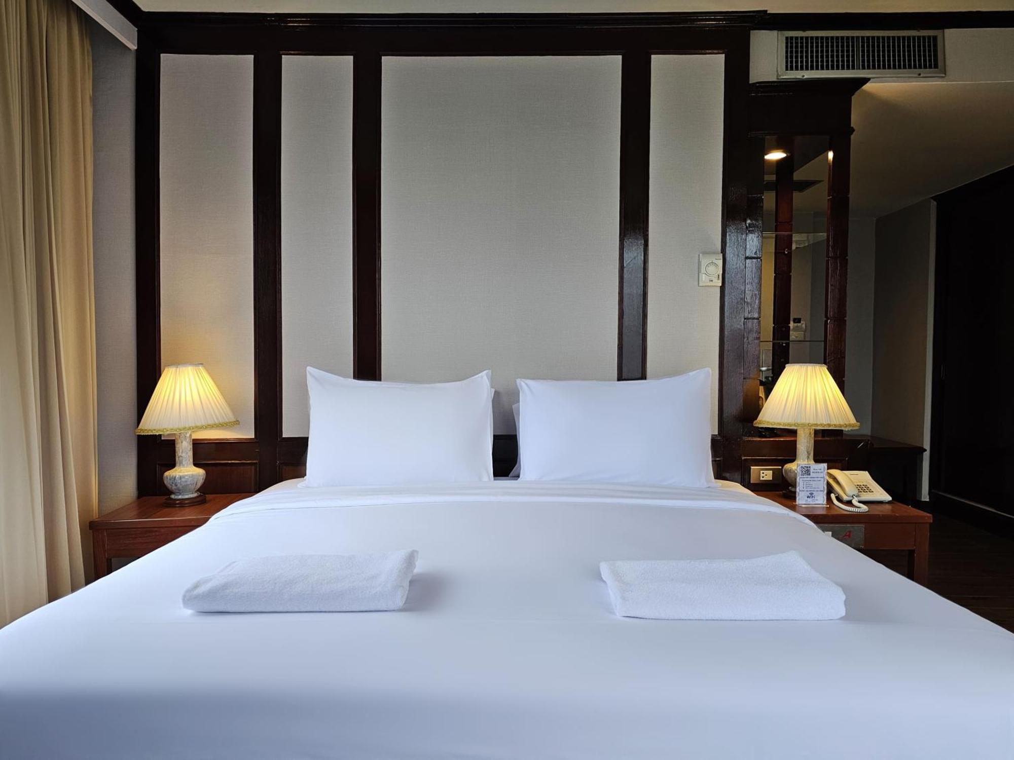 Alexander Hotel Bangkok Esterno foto